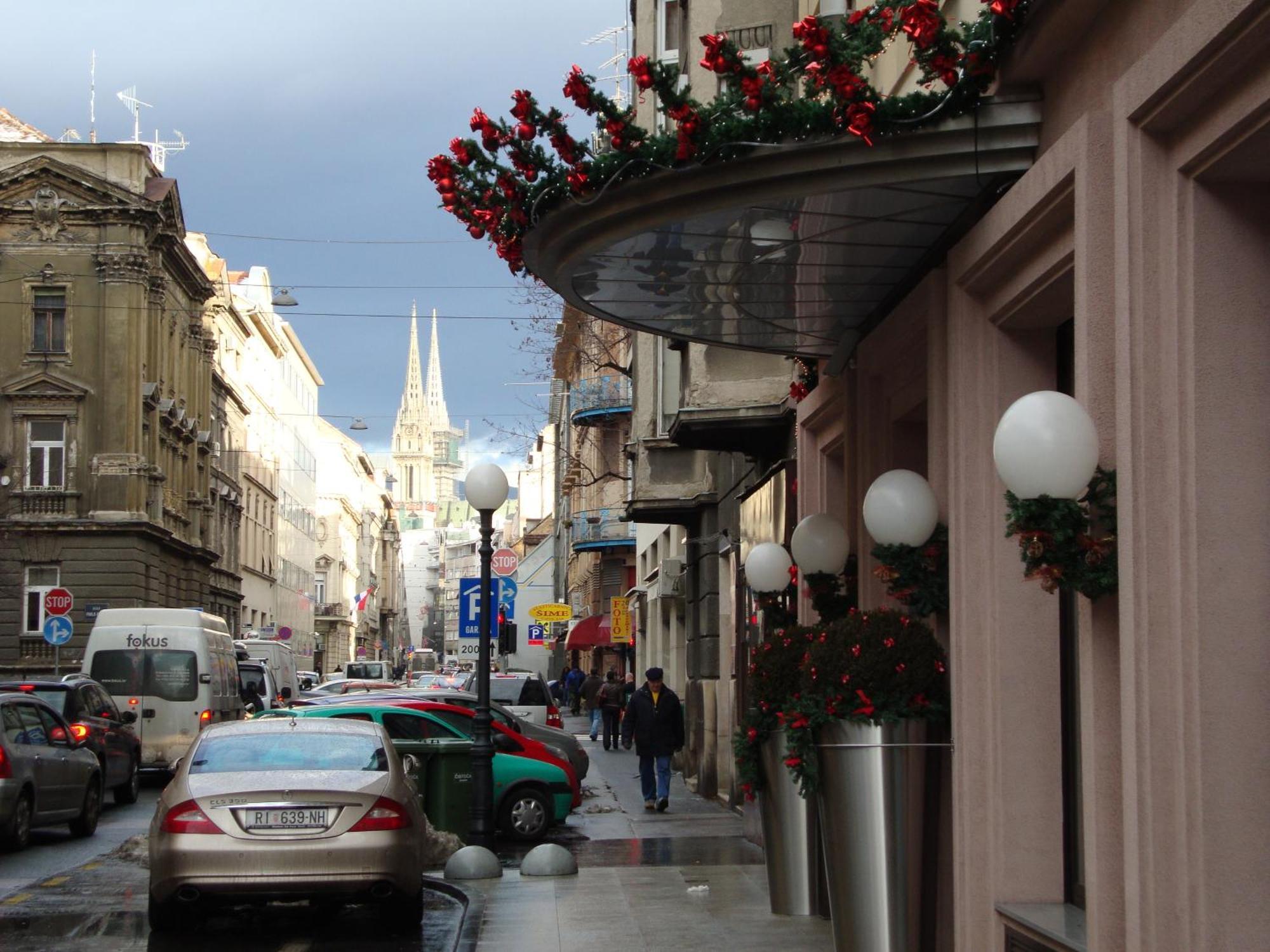 Best Western Premier Hotel Astoria Zagreb Exterior photo